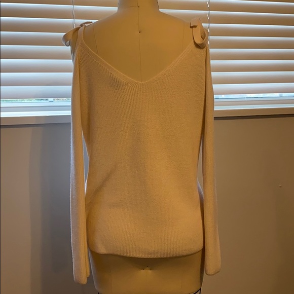 Club Monaco Sweater in Cream with Tie Detail - Picture 4 of 4